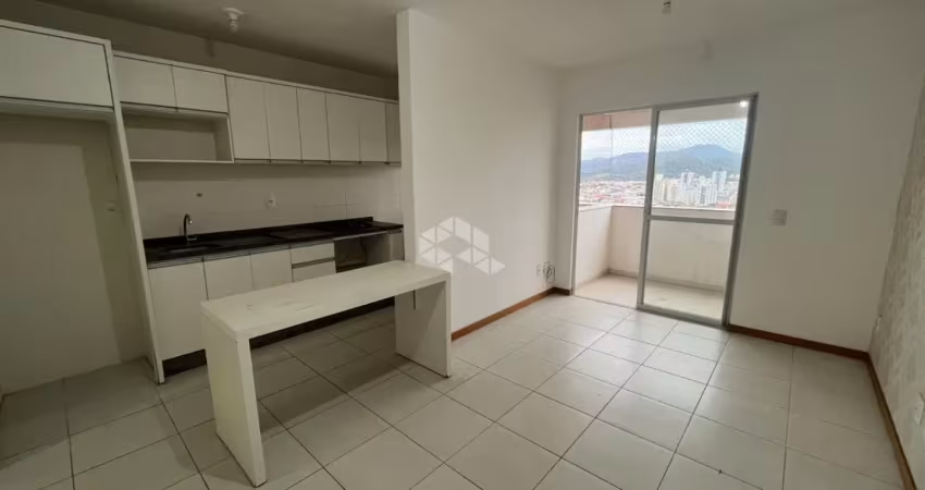 Apartamento à venda 2 quartos com sacada e churrasqueira próximo ao bistek da avenida das torres
