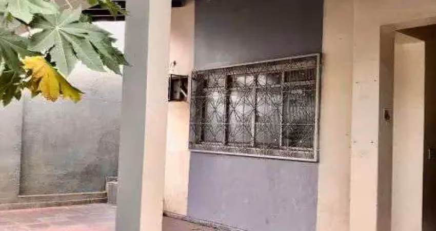 Casa comercial à venda na Avenida Dom Bosco, 11, Goiabeiras, Cuiabá