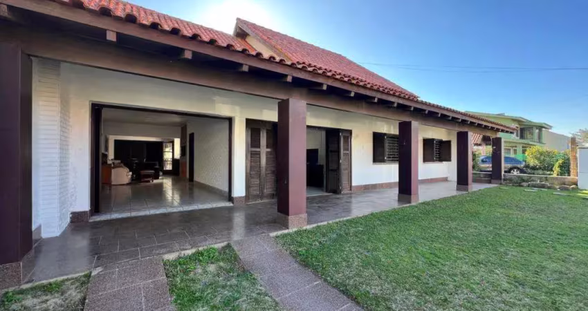 Casa 03 dormitórios à venda no bairro centro com 260 m² de área privativa - 3 vagas de garagem