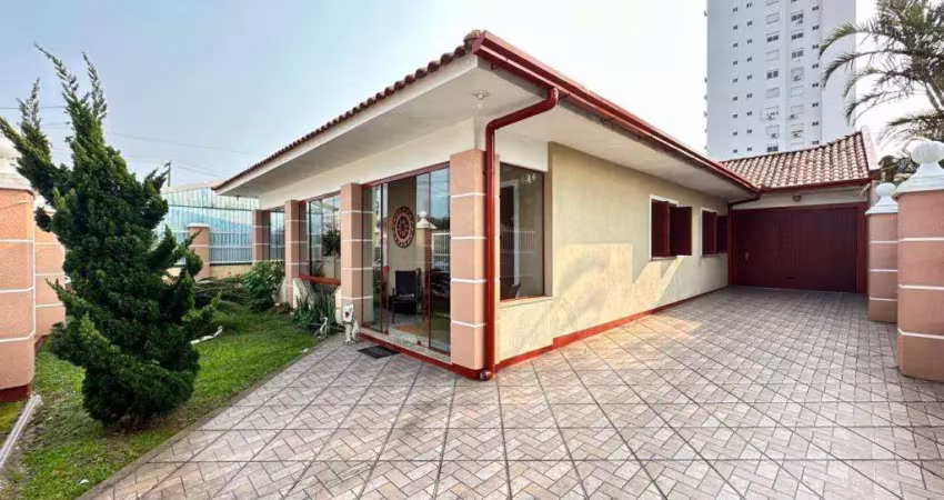 Casa 03 dormitórios com piscina à venda no bairro centro - 2 vagas de garagem
