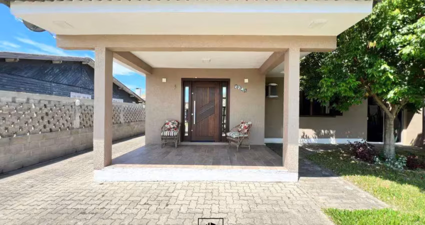 Casa 03 dormitórios com piscina à venda no bairro centro com 154 m² de área privativa