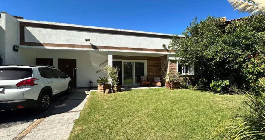 Casa 05 dormitórios à venda no bairro centro com 170 m² de área privativa