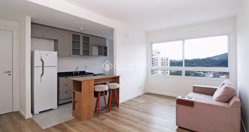 Apartamento com 2 quartos para alugar na Rua Capitão Pedro Werlang, 1066, Partenon, Porto Alegre