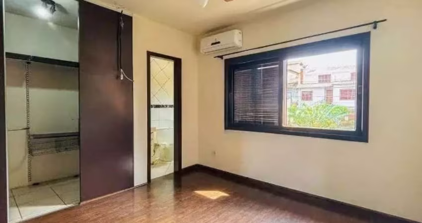 Casa em condomínio fechado com 3 quartos para alugar na Rua General Sady Cahen Fischer, 48, Costa e Silva, Porto Alegre