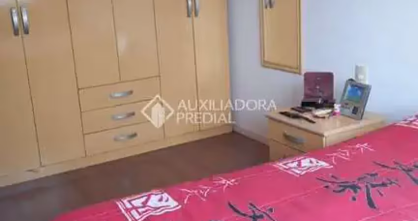 Apartamento com 2 quartos para alugar na Rua Padre Todesco, 927, Partenon, Porto Alegre