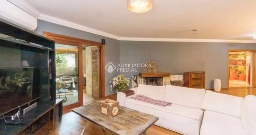 Apartamento com 3 quartos para alugar na Rua Ciro Gavião, 215, Bela Vista, Porto Alegre