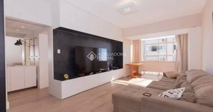 Apartamento com 3 quartos para alugar na Rua Duque de Caxias, 925, Centro Histórico, Porto Alegre
