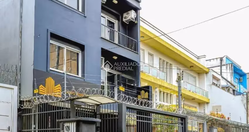 Casa comercial para alugar na Rua General Neto, 219, Floresta, Porto Alegre