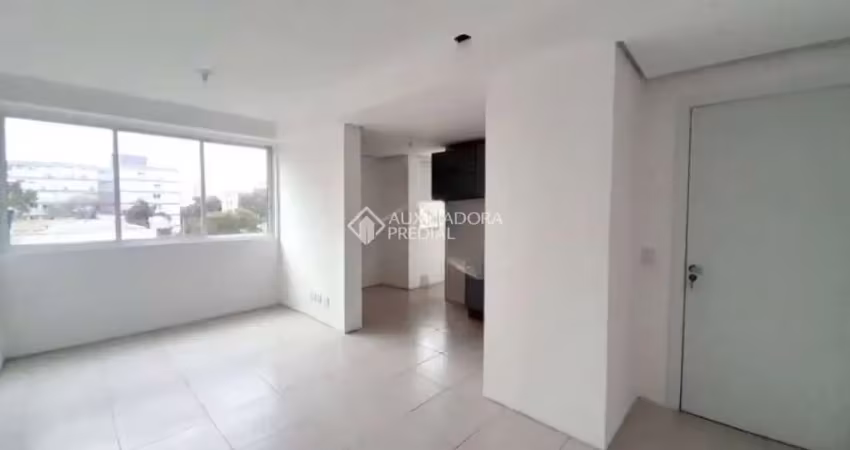 Apartamento com 3 quartos para alugar na Rua Frei Germano, 138, Partenon, Porto Alegre