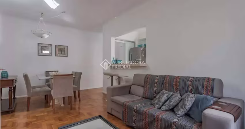 Apartamento com 3 quartos para alugar na Rua Comendador Rheingantz, 265, Auxiliadora, Porto Alegre