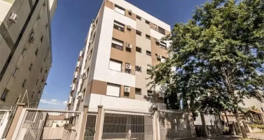 Apartamento com 3 quartos para alugar na Rua Roque Calage, 400, Passo da Areia, Porto Alegre