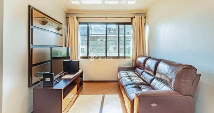 Apartamento com 3 quartos para alugar na Avenida Encantado, 137, Petrópolis, Porto Alegre