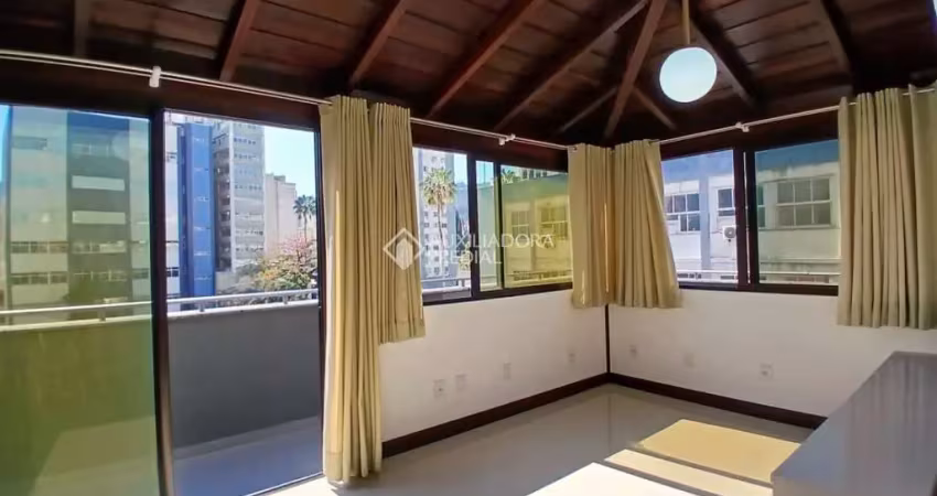 Cobertura com 1 quarto para alugar na Rua Arcipreste Paiva, 115, Centro, Florianópolis