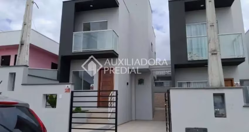 Casa em condomínio fechado com 2 quartos para alugar na Rua Elvira Ruschel Fett, 22, Potecas, São José
