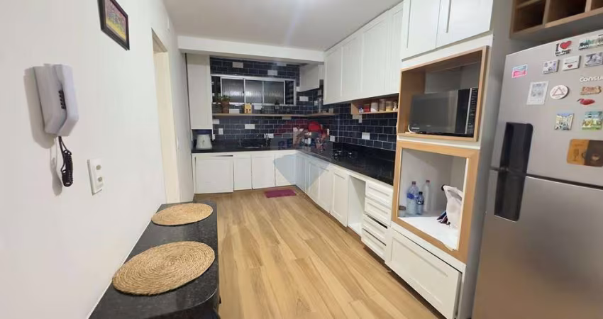 Apartamento 3/4 em Candeias, Próximo da Avenida e da Praia