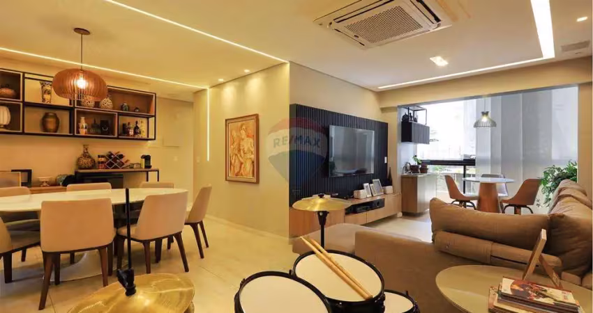 Lindo apartamento de 4 quartos, sendo todos suítes. dependência completa, cozinha, varanda e sala de 3 ambientes. 2 vagas de garagem cobertas