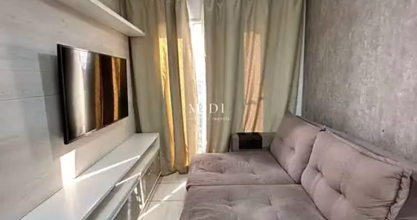 Apartamento 2 quartos com varanda no condomínio via parque (porteira fechada)