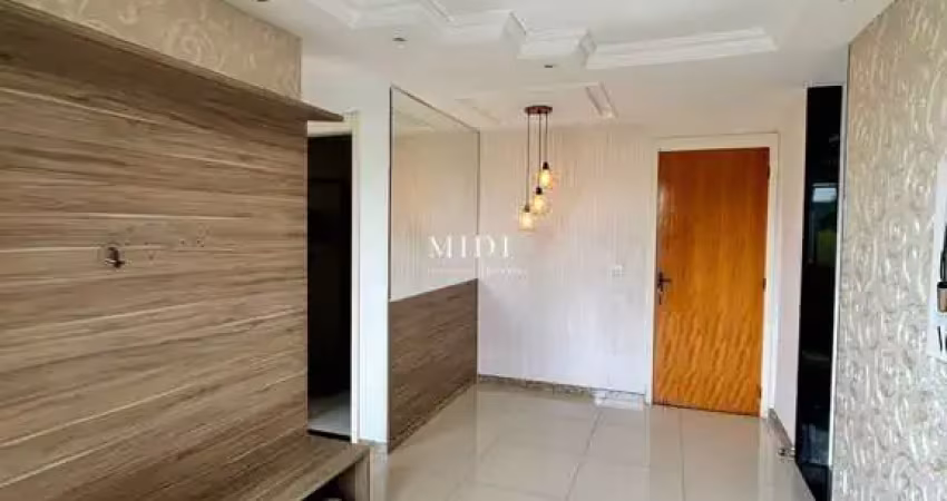 Lindo apartamento reformado com varanda em colina de laranjeiras