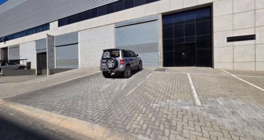 Galpão para alugar em Sorocaba em condomínio. Fácil acesso à Rod. Castelo Branco