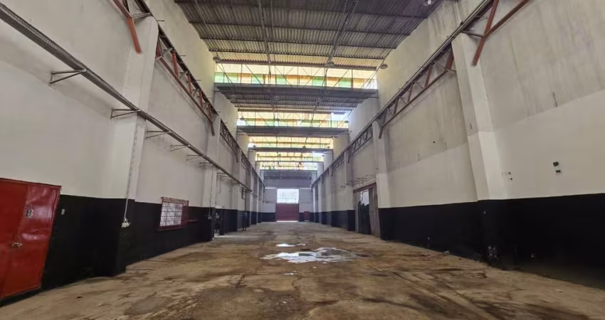 Galpão para alugar em Mairinquede frente para a Rodovia Raposo Tavares
