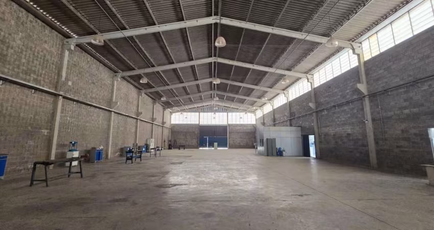 Galpão para alugar em Sorocaba, próximo ao acesso à Rodovia Castelo Branco