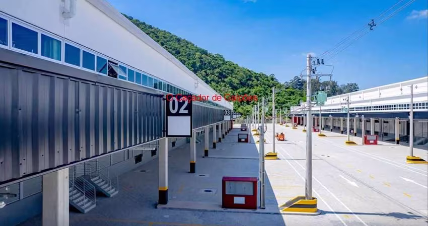 Galpão para alugar em São Paulo no Rodoanel em Perus