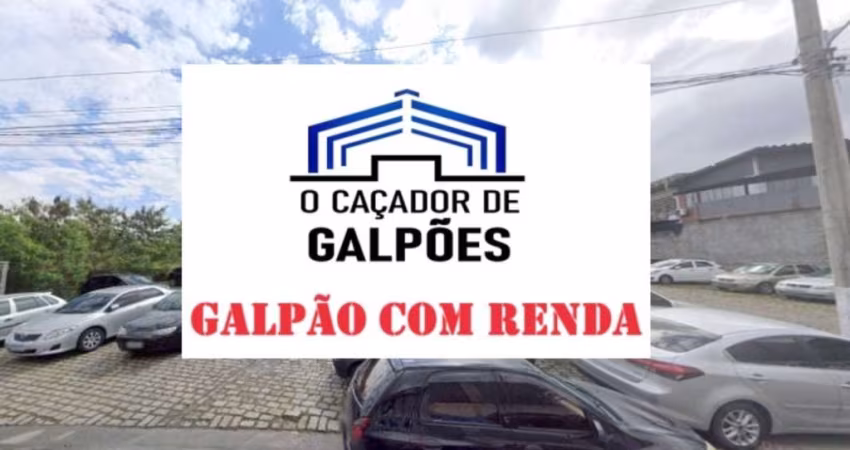 Galpão alugado à venda em Carapicuíba. Imóvel com renda