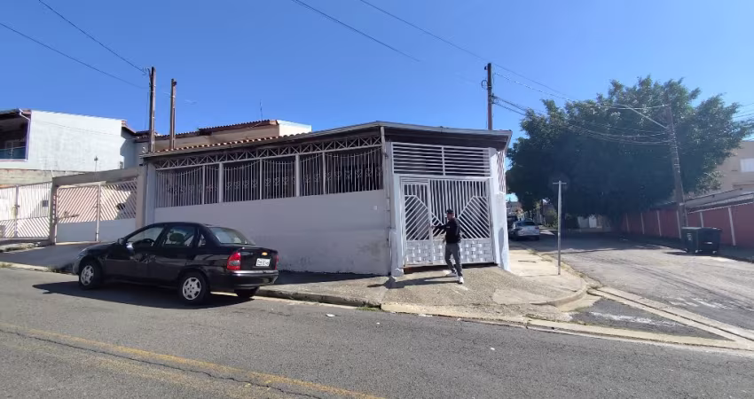 Alugo ótima casa  Vl. Fiori