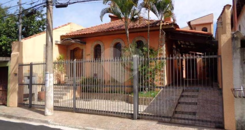 Casa térrea com 3 quartos à venda em Ferreira - SP