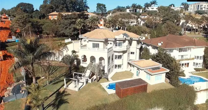 Sobrado com 4 quartos à venda em Residencial Tamboré - SP
