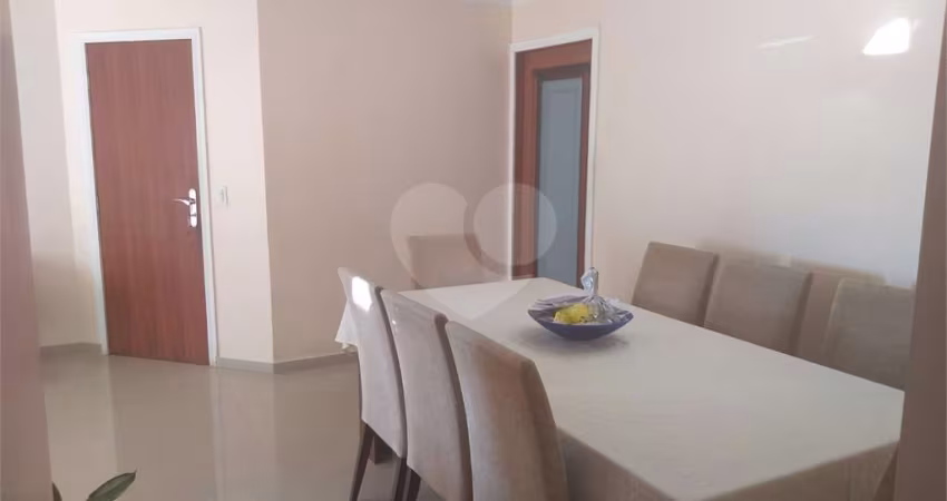 Apartamento com 3 quartos à venda em Chácara Agrindus - SP