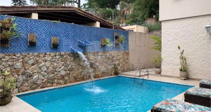 Casa com 4 quartos à venda em Fazenda Morumbi - SP
