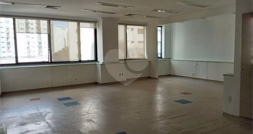 Salas à venda ou para locação em Moema - SP