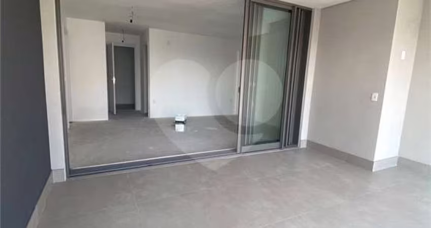 Apartamento com 3 quartos à venda em Campo Belo - SP