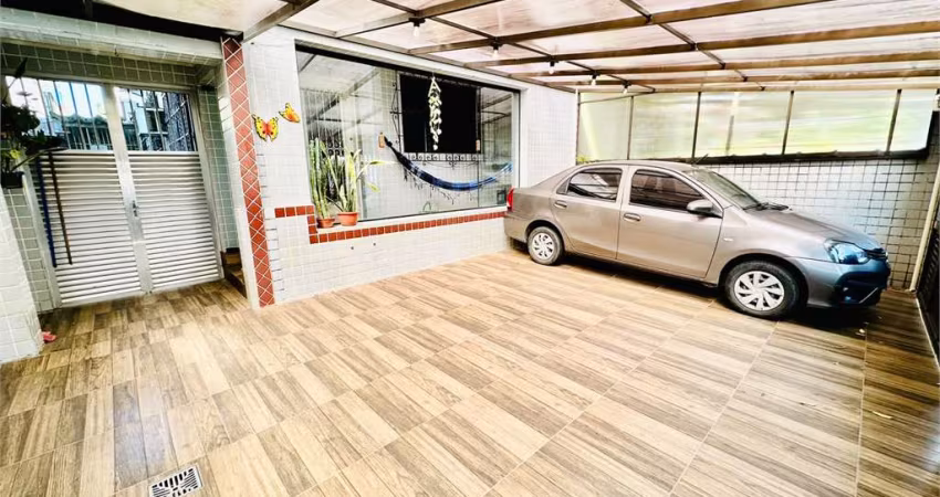 Casa com 3 quartos à venda em Boqueirão - SP