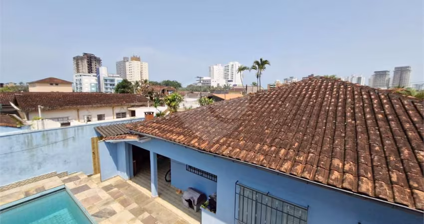 Casa térrea com 3 quartos à venda em Solemar - SP