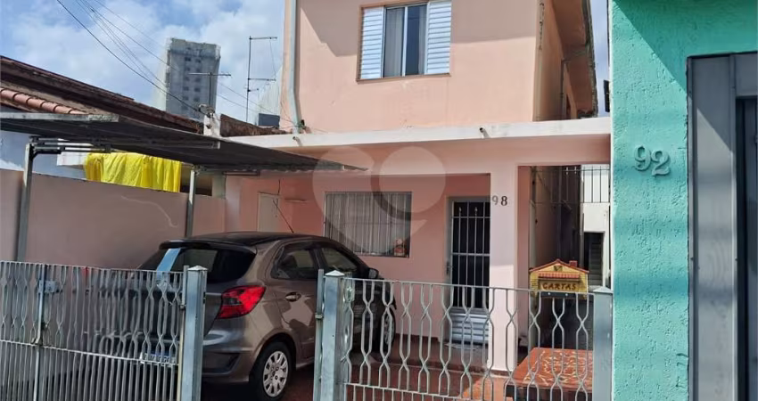 Sobrado com 3 quartos à venda em Jardim Humaitá - SP