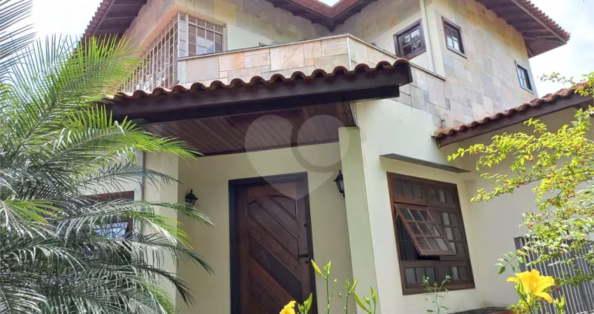 Casa com 5 quartos à venda em Parque Dos Príncipes - SP