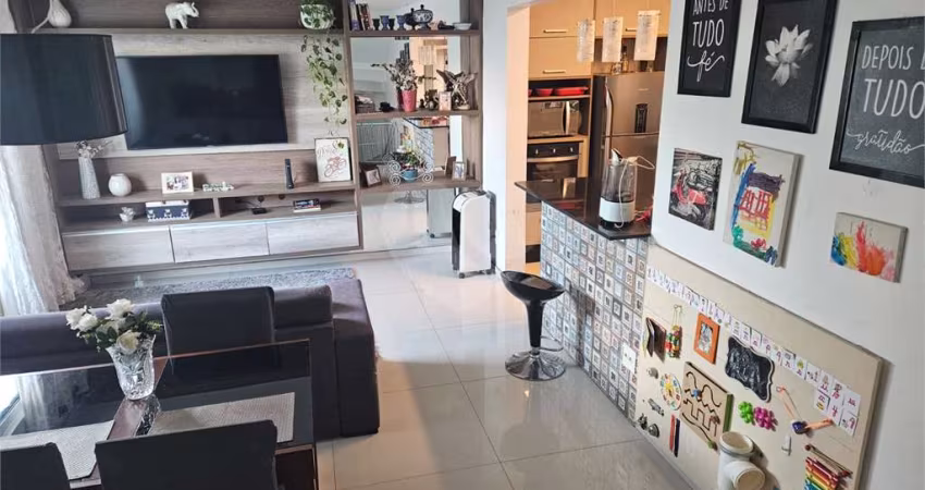 Condomínio com 3 quartos à venda em Água Rasa - SP