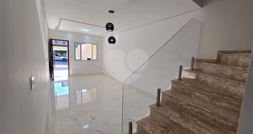 Sobrado com 3 quartos à venda em Jardim Santo Elias - SP
