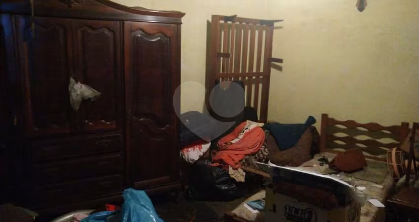 Casa térrea com 3 quartos à venda em Vila Lúcia - SP