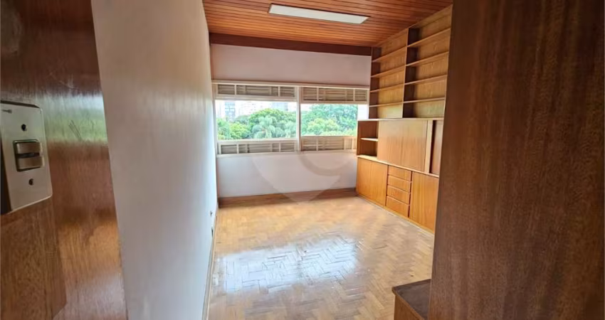 Apartamento com 3 quartos à venda em Higienópolis - SP