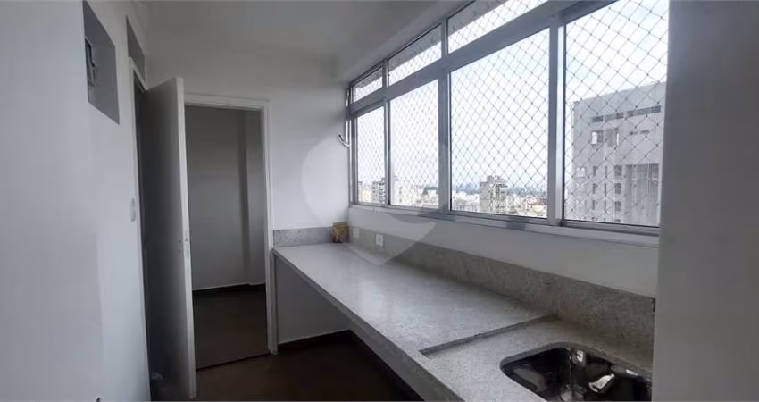 Apartamento com 3 quartos à venda em Jardim Paulista - SP