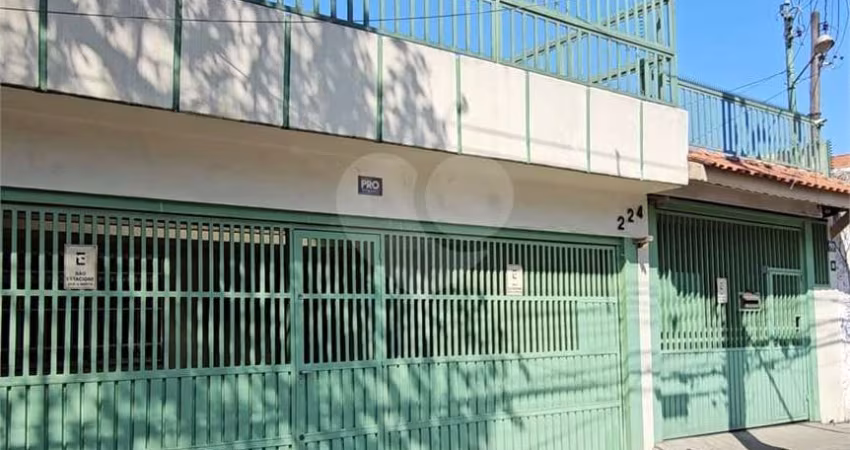 Casa térrea com 4 quartos à venda em Jardim Guanca - SP