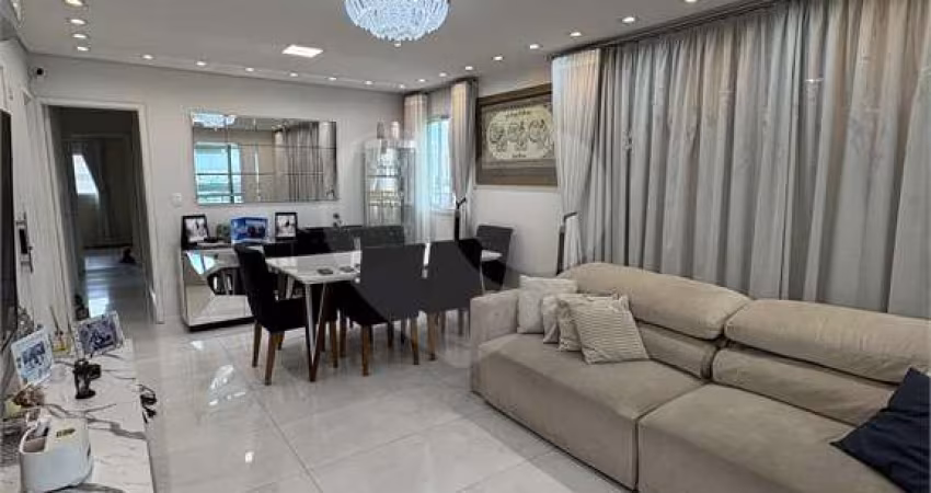 Apartamento com 3 quartos à venda ou para locação em Vila Paiva - SP