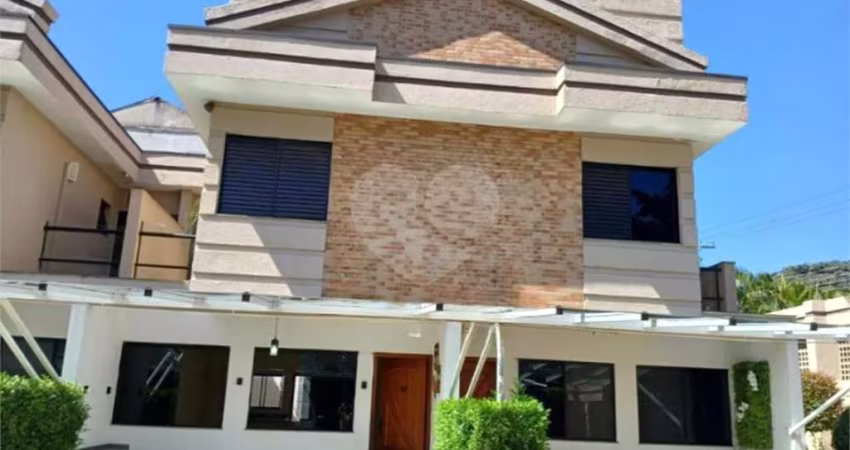 Condomínio com 3 quartos à venda em Mooca - SP