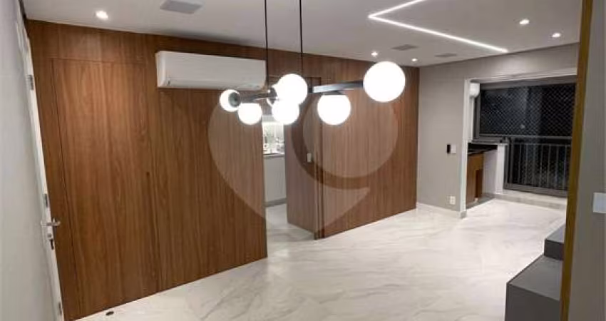 Apartamento com 3 quartos à venda em Parque Industrial Tomas Edson - SP