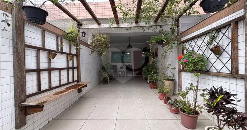 Casa com 3 quartos à venda na Rua Venâncio José Lisboa, Ponta da Praia, Santos