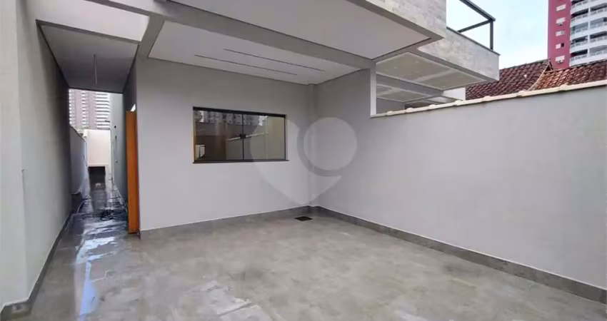 Casa com 3 quartos à venda na Rua Haiti, Guilhermina, Praia Grande