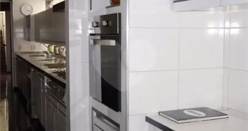 Casa com 4 quartos à venda na Rua Alvarenga, Butantã, São Paulo